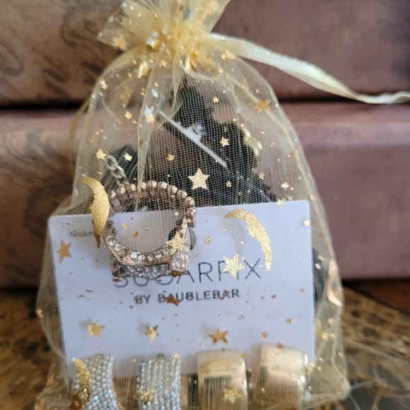 Gold and Black Bracelet  And Earrings Bundle - Picture 3 of 3